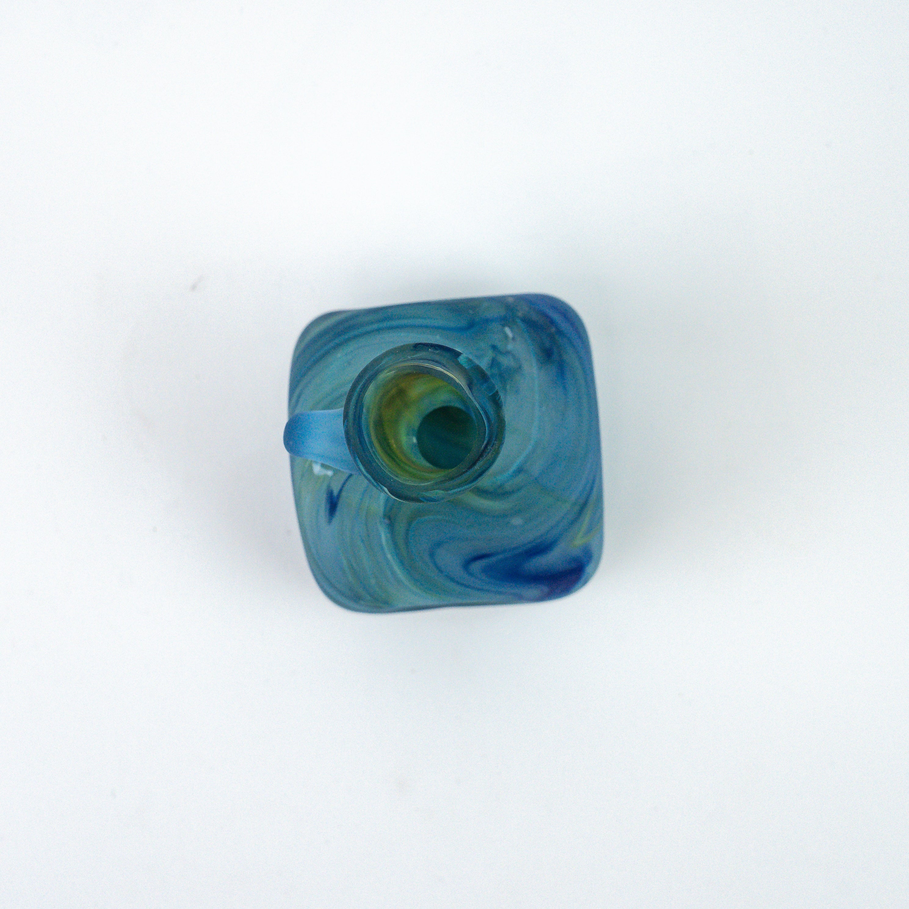 Hebron Mini- Karaffe / Vase Himmelblau – Recyceltes Glas & Handgeblasen