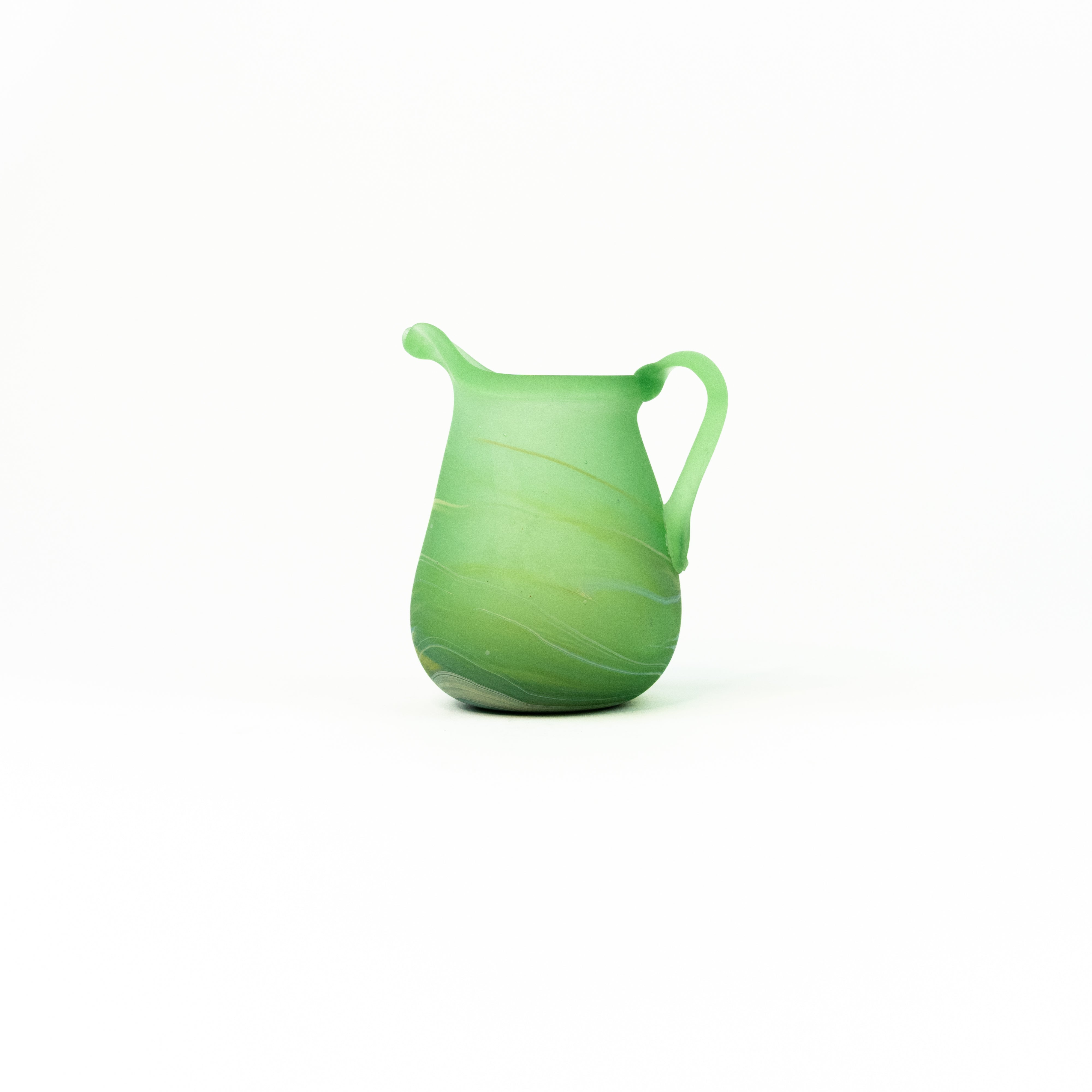 NEU Mini Karaffe Grün – Recyceltes Glas & Handgeblasen