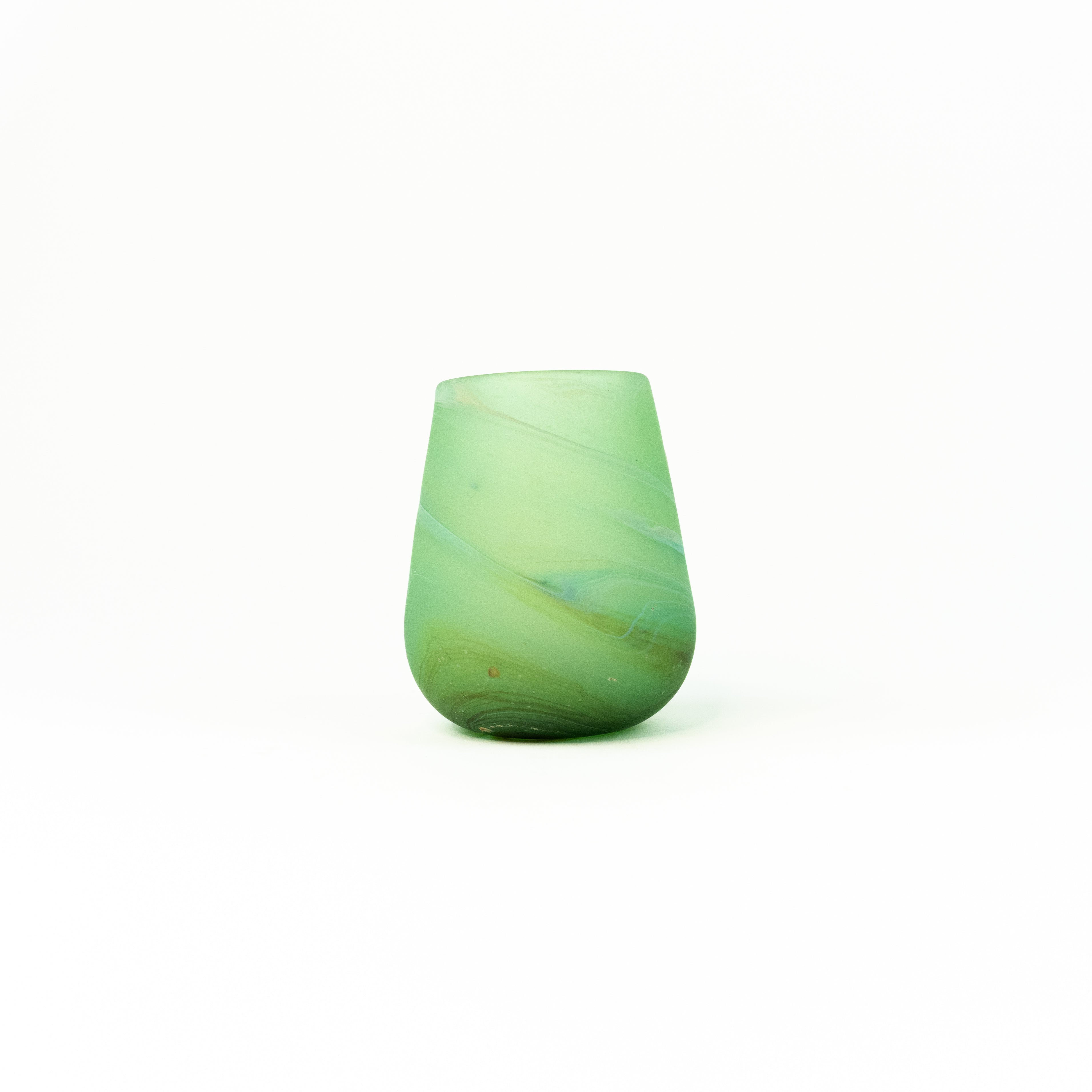 Neu Glas Grün ± 400 curved/long – Recyceltes Glas & Handgeblasen