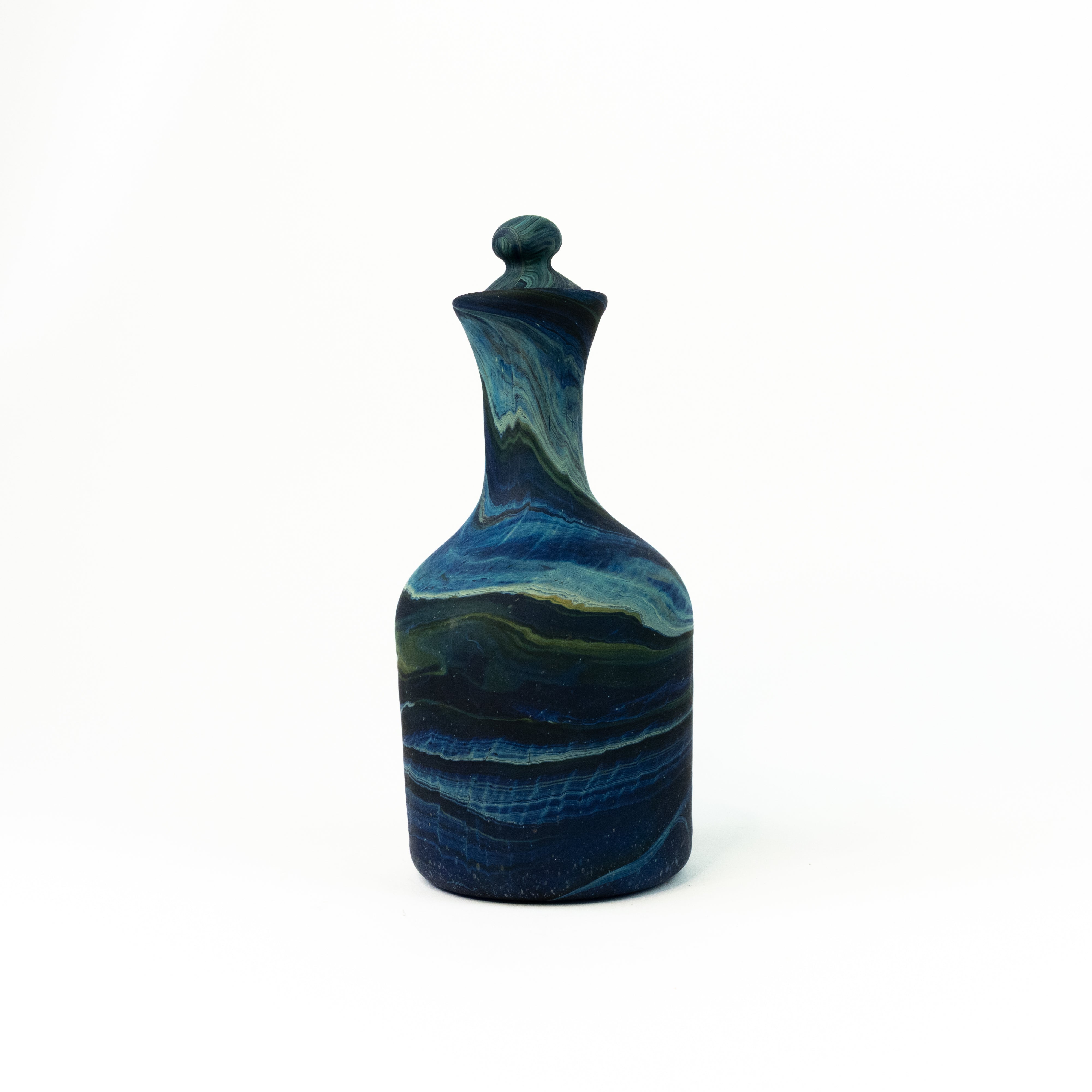NEU Karaffe Blau – Recyceltes Glas & Handgeblasen