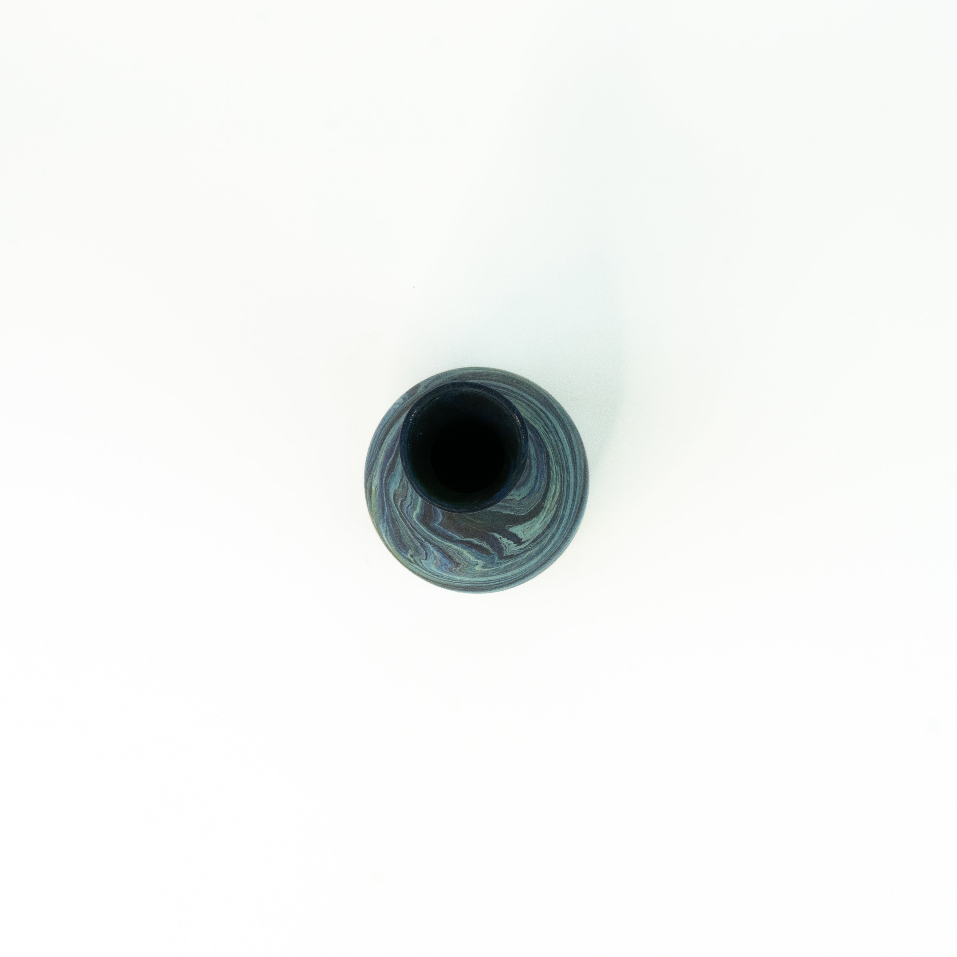 NEU Vase / Karaffe Blau – Recyceltes Glas & Handgeblasen