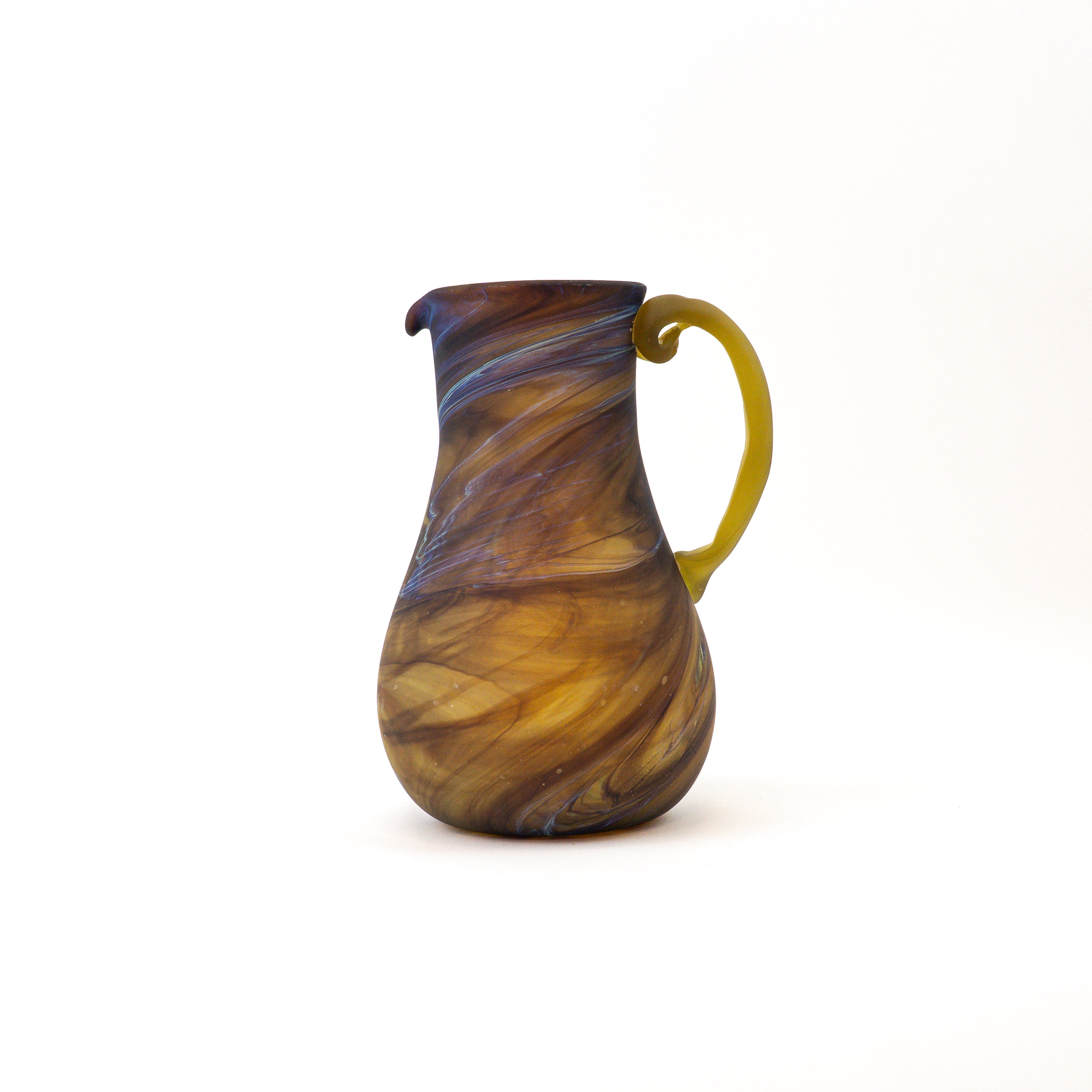 Hebron Karaffe braun – Recyceltes Glas & Handgeblasen