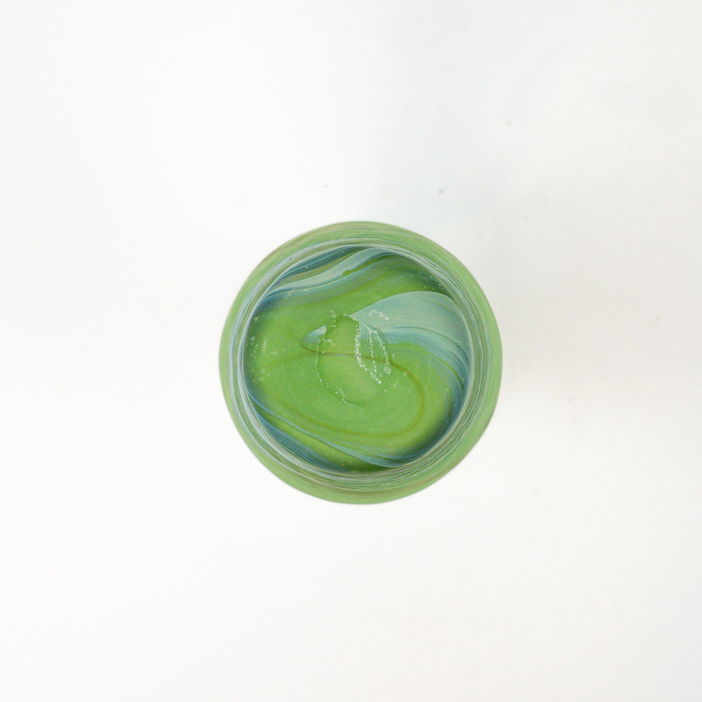 Hebron Karaffe Grün – Recyceltes Glas & Handgeblasen