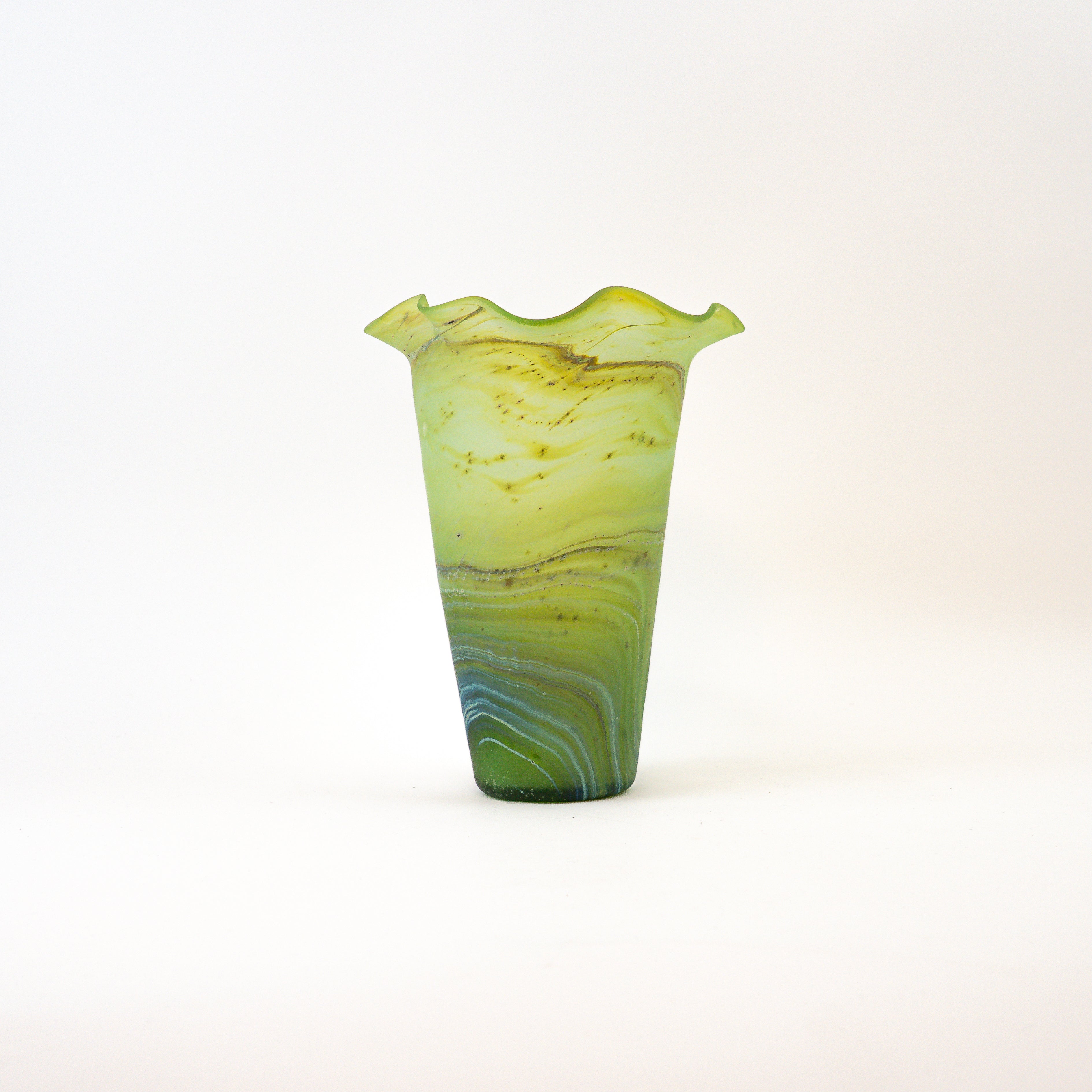 Hebron Vase Grün – Recyceltes Glas & Handgeblasen