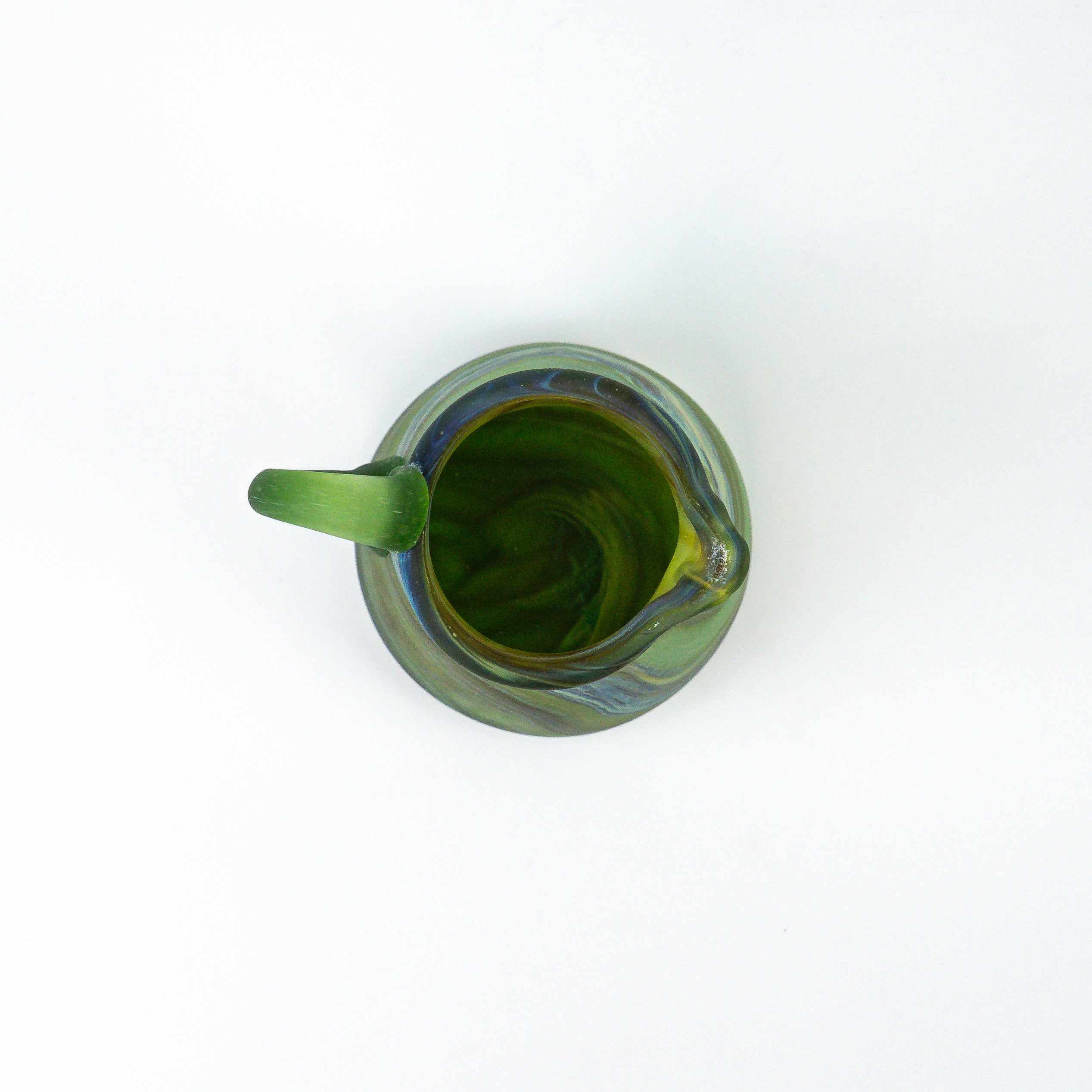 Hebron Karaffe Grün Braun – Recyceltes Glas & Handgeblasen