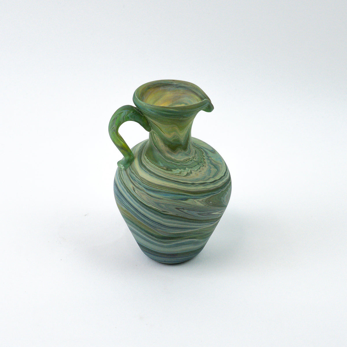 Hebron Mini- Karaffe / Vase Grün – Recyceltes Glas & Handgeblasen