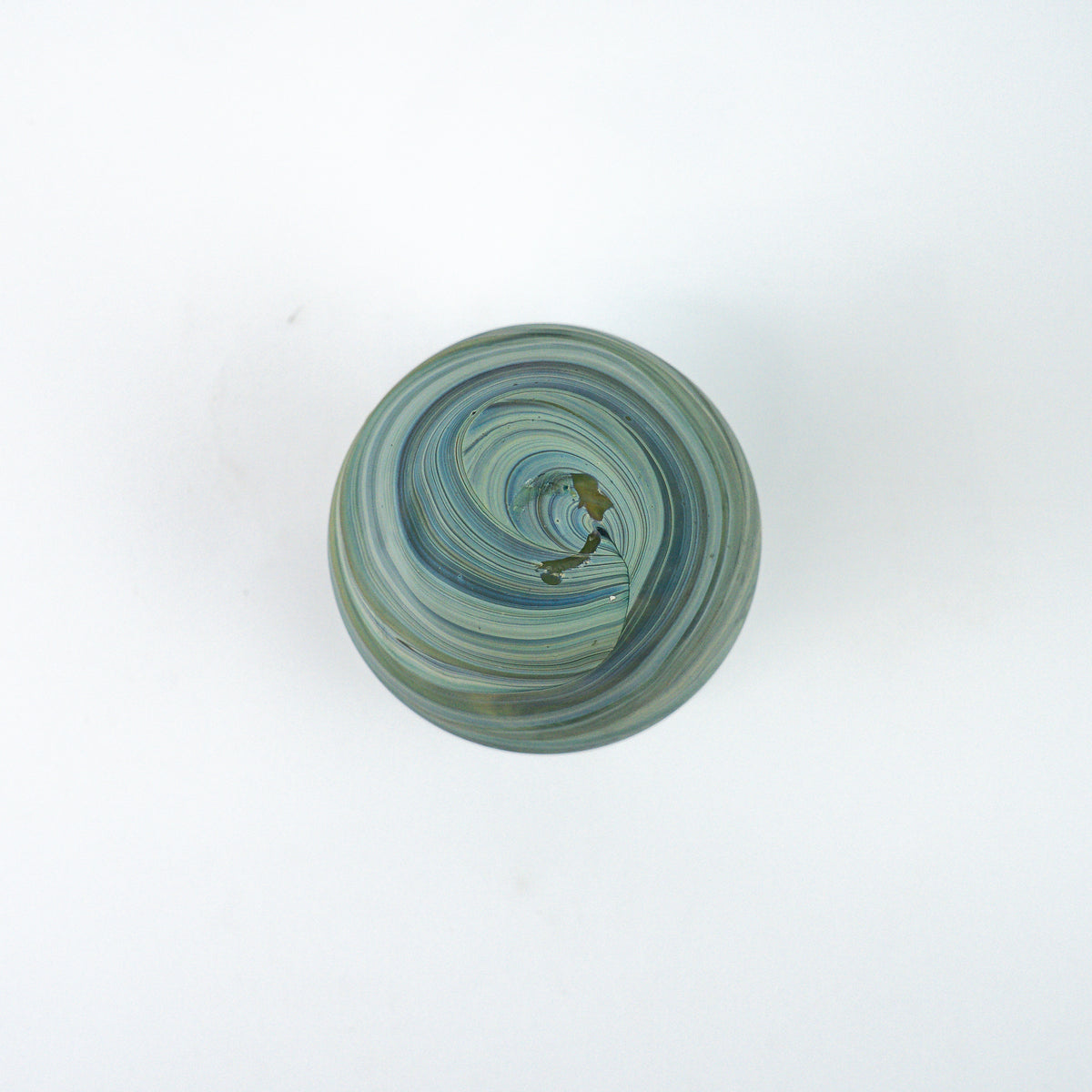 Hebron Mini- Karaffe / Vase Grün – Recyceltes Glas & Handgeblasen