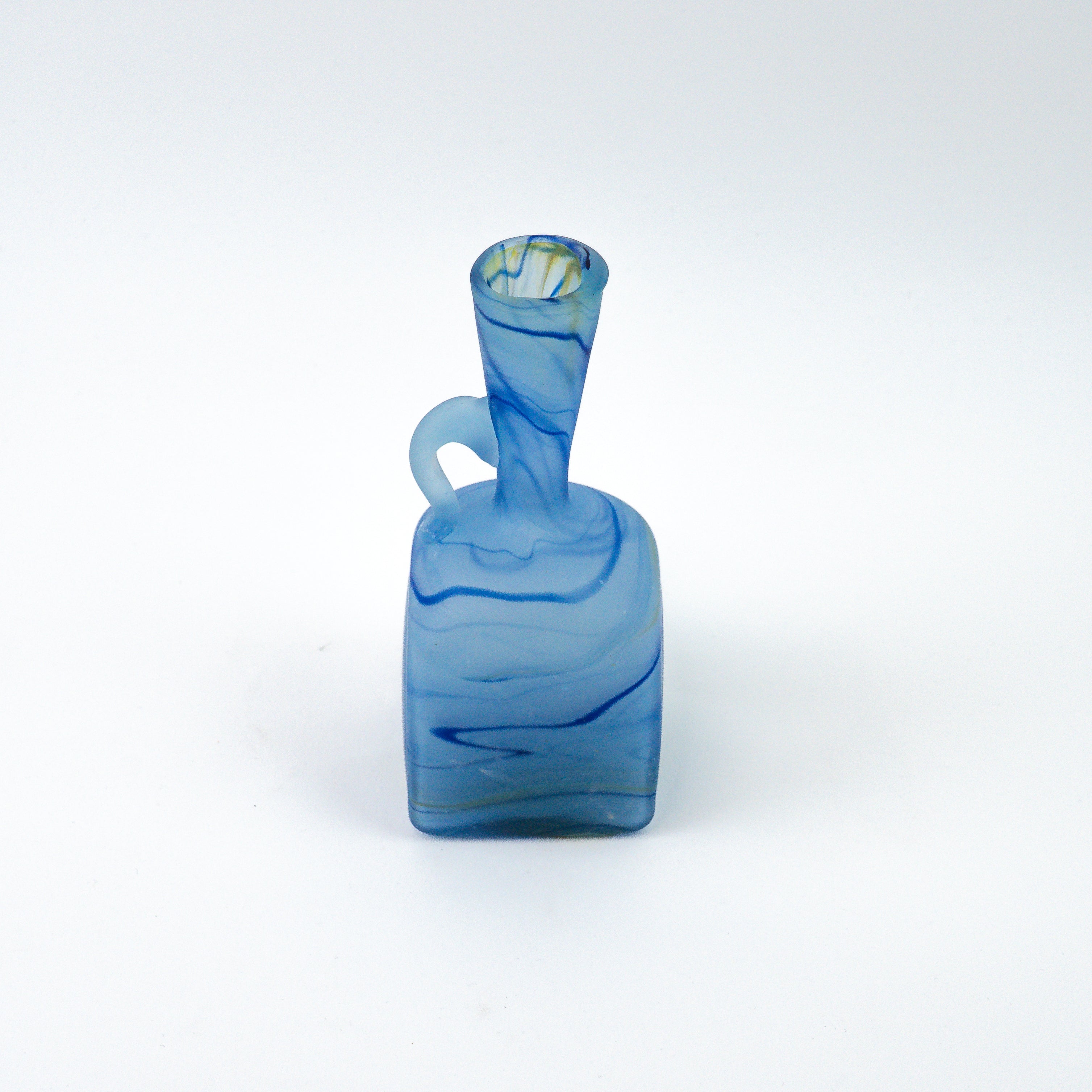 Hebron Mini- Karaffe / Vase Himmelblau – Recyceltes Glas & Handgeblasen