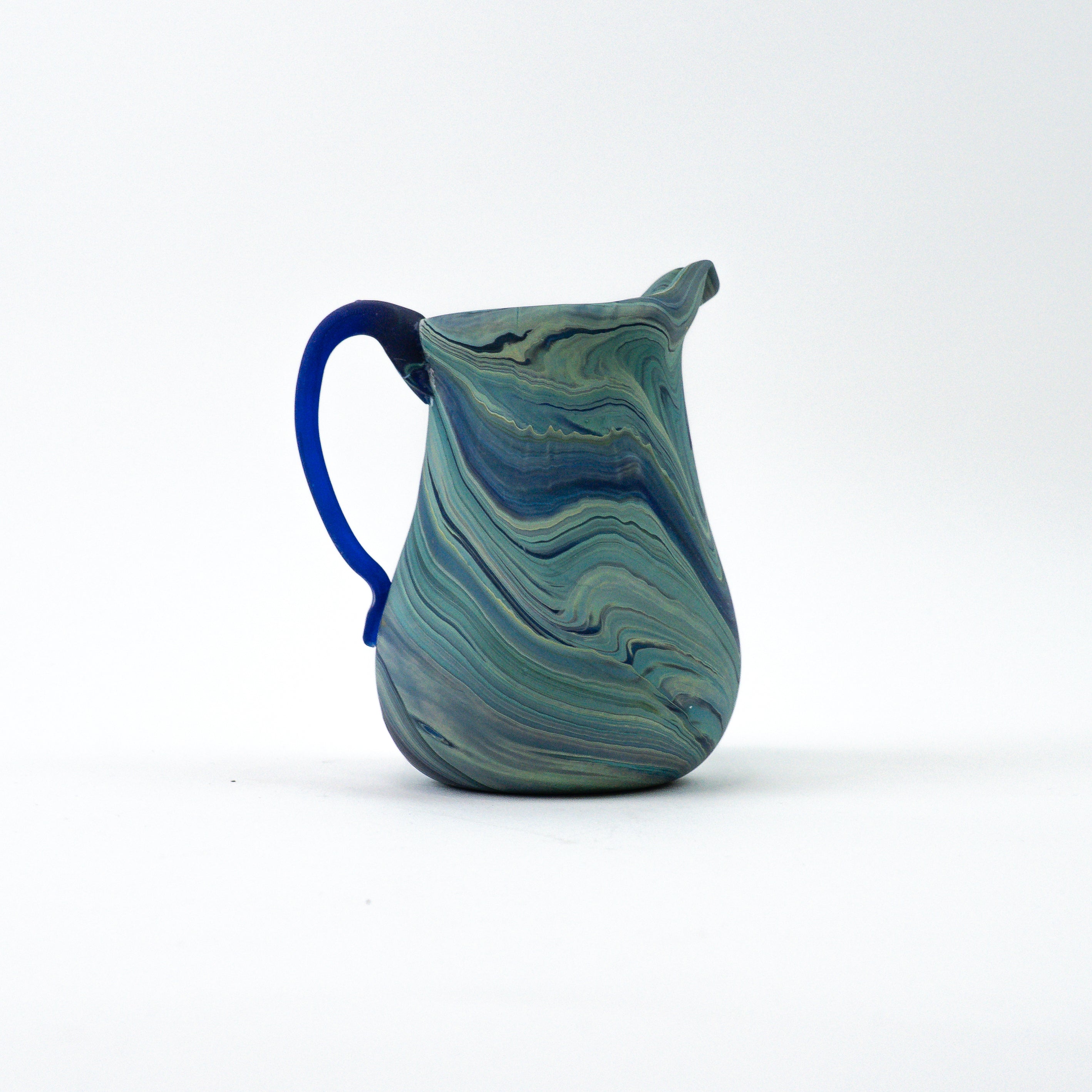 Hebron Mini- Karaffe / Vase Himmelblau – Recyceltes Glas & Handgeblasen