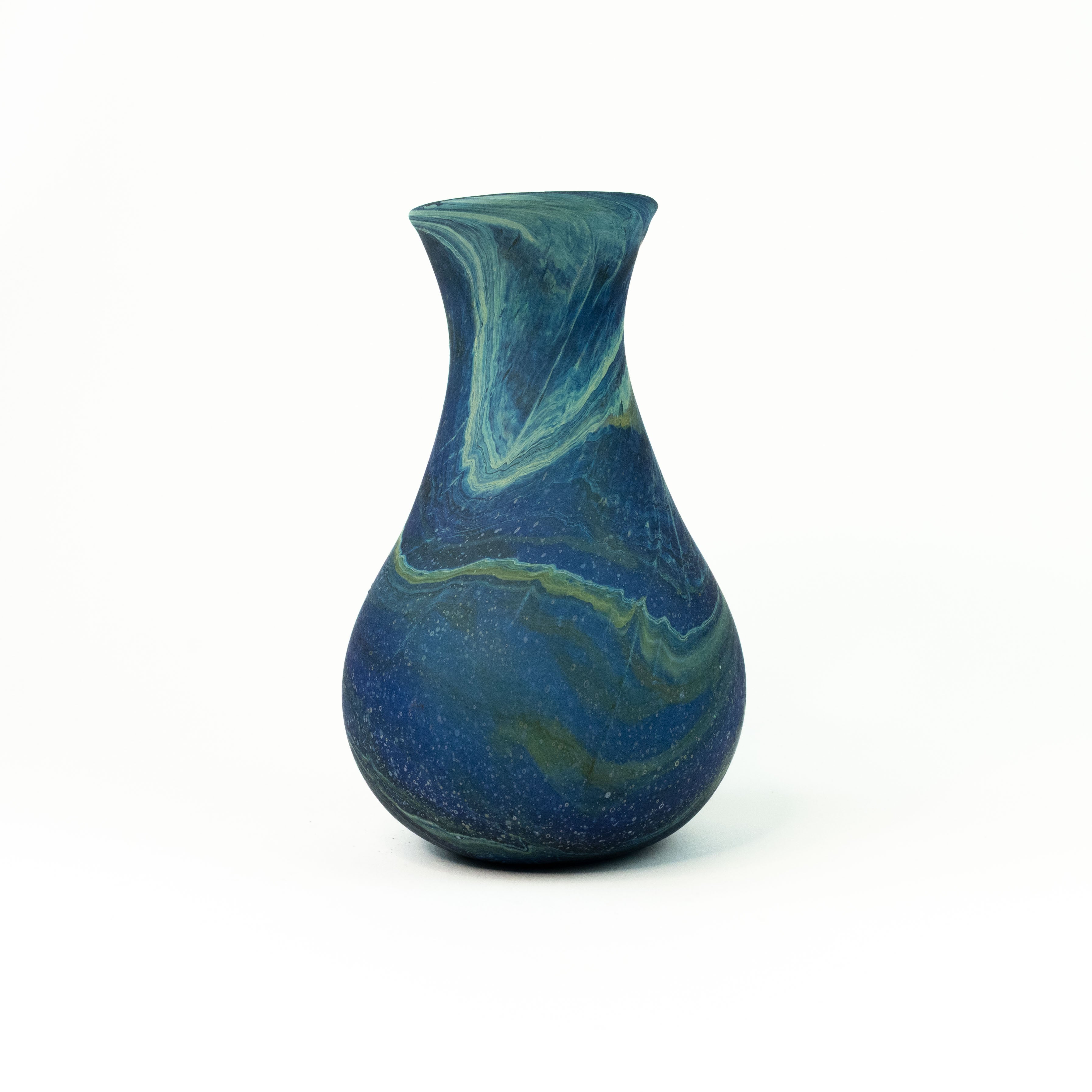 NEU Vase Blau – Recyceltes Glas & Handgeblasen