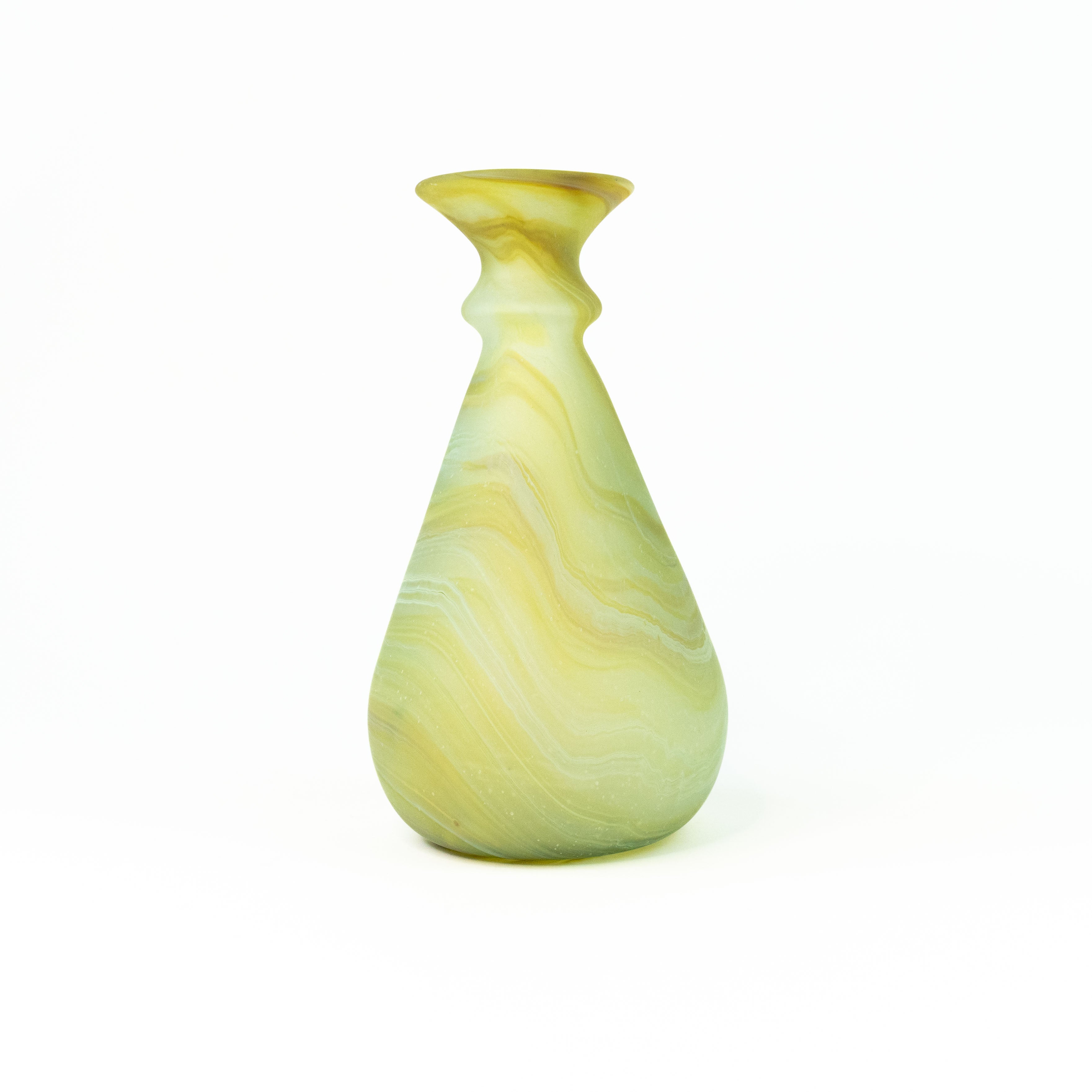 NEU Vase / Karaffe Limette Grün – Recyceltes Glas & Handgeblasen