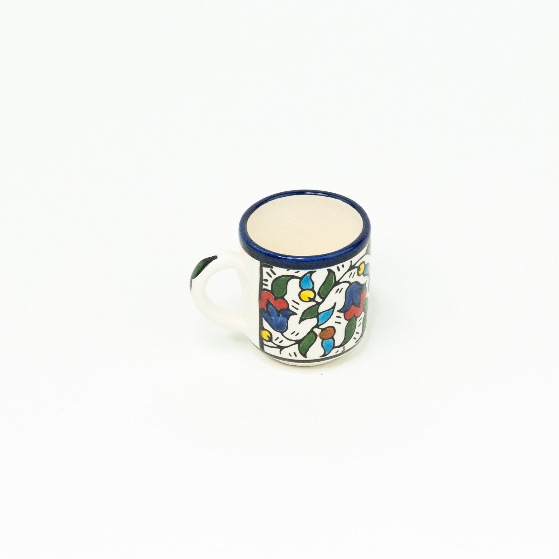 Finjan mit Untertasse bunt