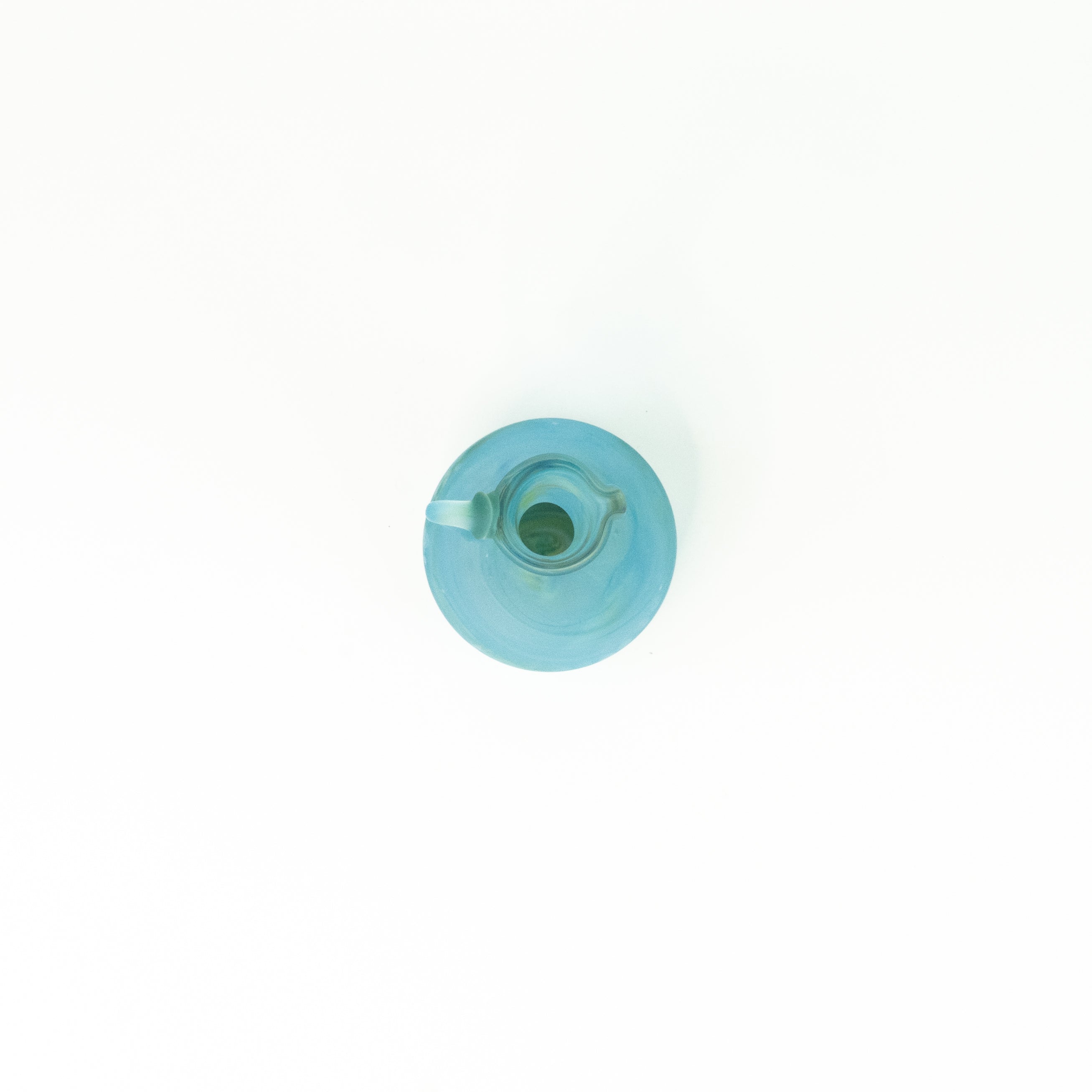 NEU Mini Karaffe Babyblue – Recyceltes Glas & Handgeblasen