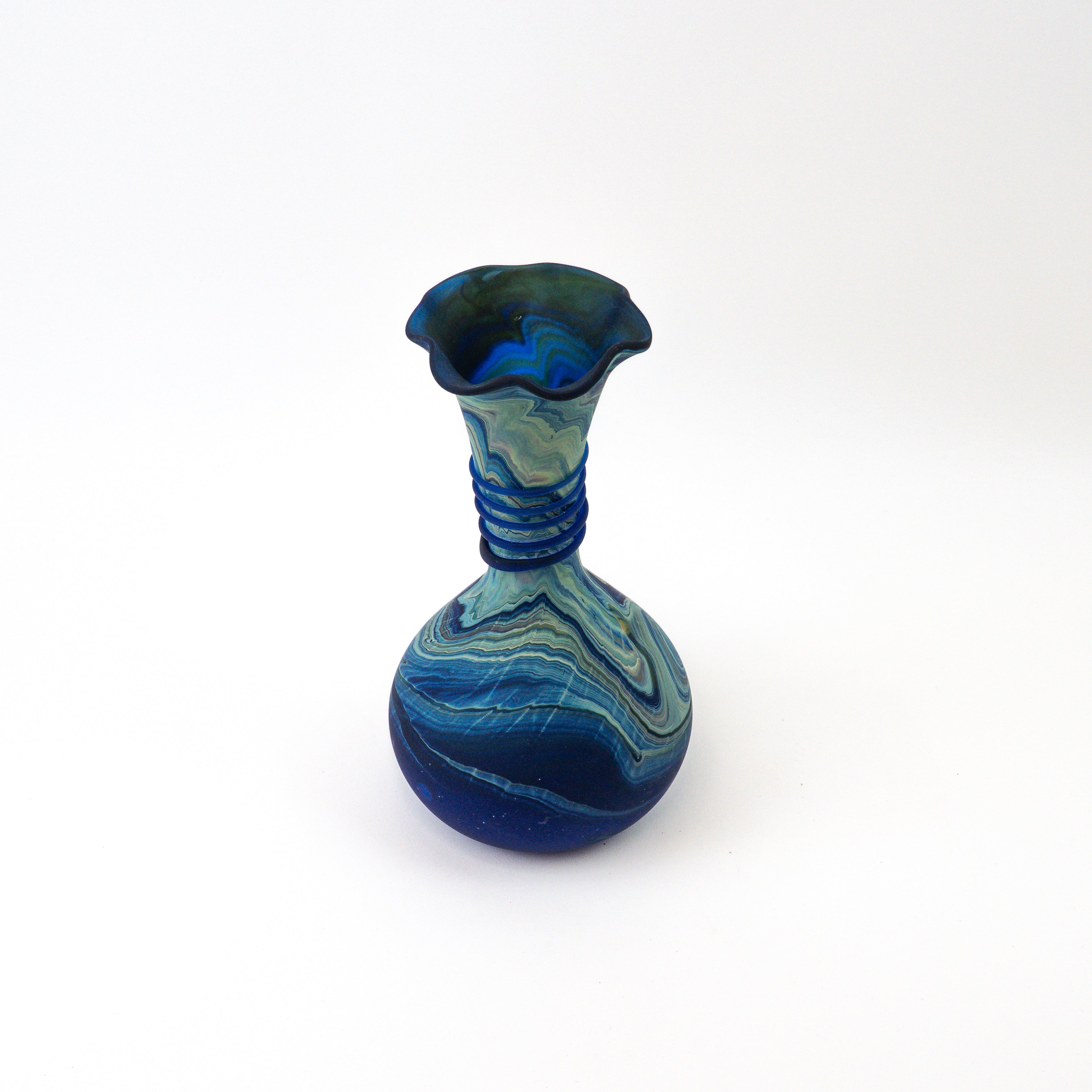 Hebron Vase Blau – Recyceltes Glas & Handgeblasen