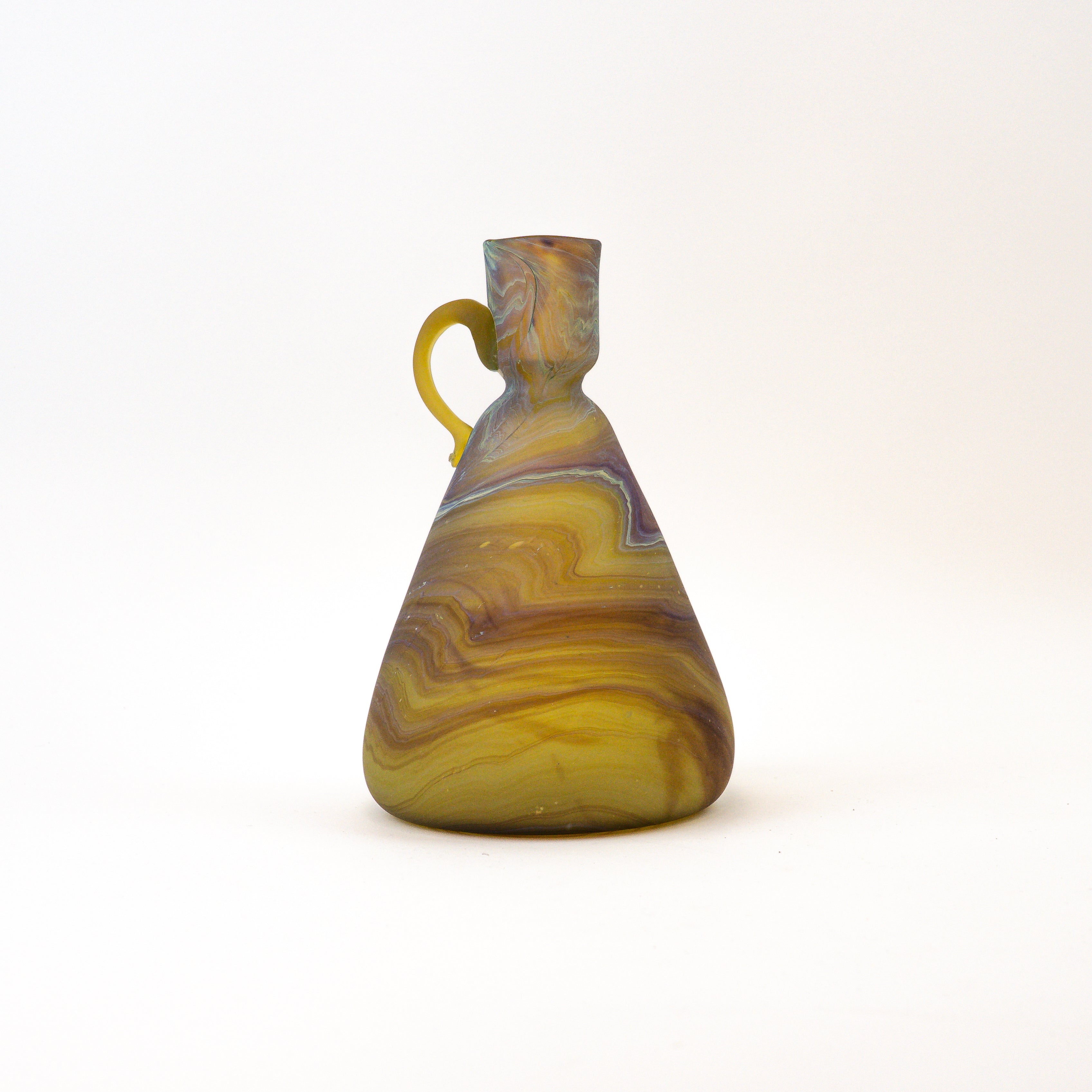 Hebron Karaffe braun – Recyceltes Glas & Handgeblasen