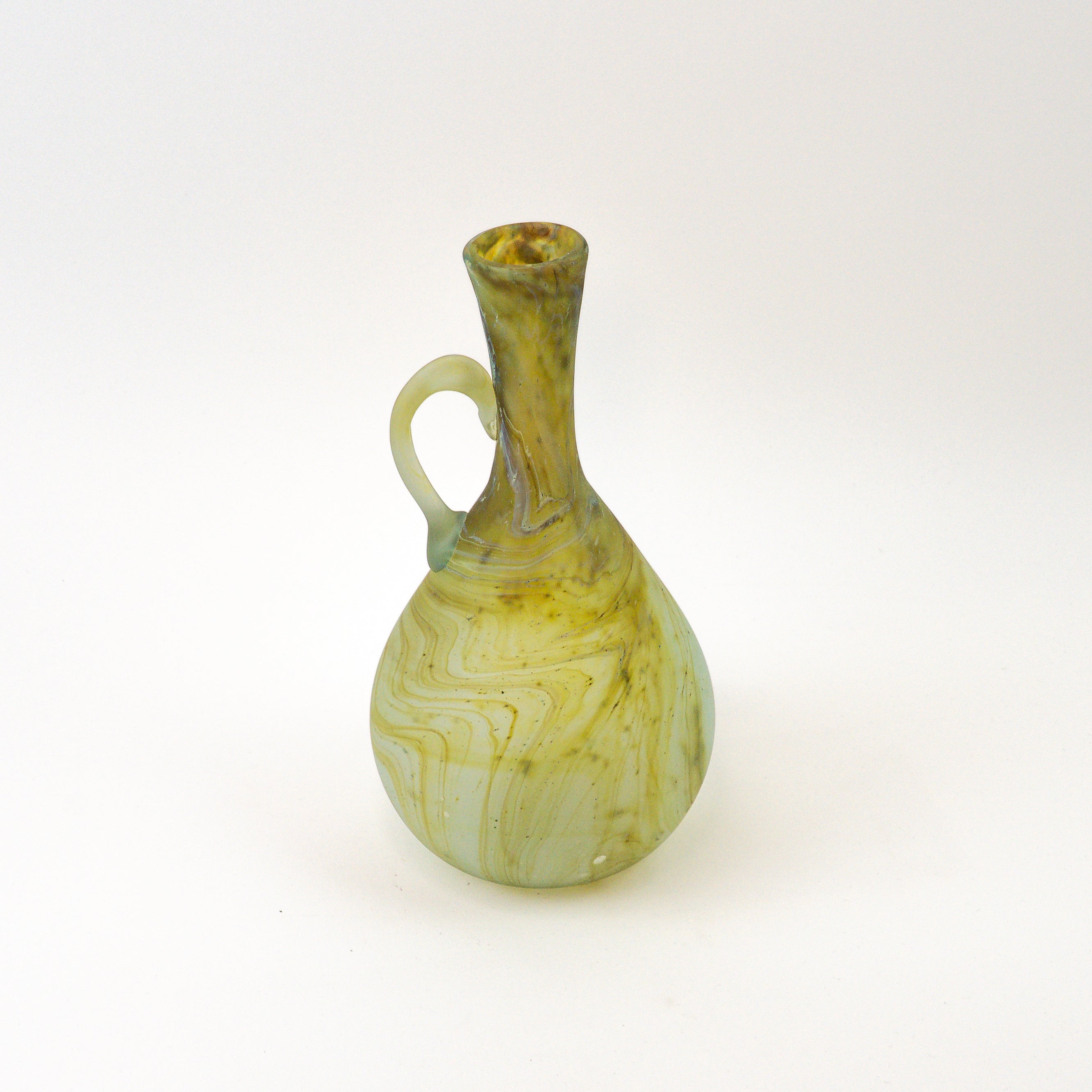 Hebron Karaffe Limetten Grün – Recyceltes Glas & Handgeblasen