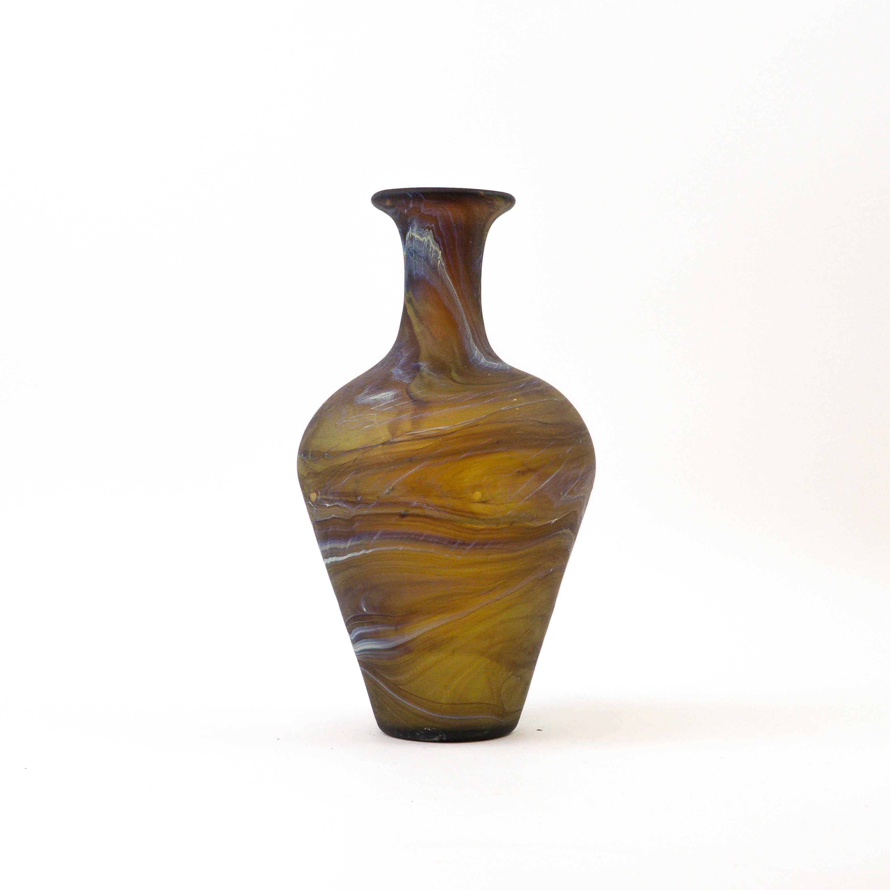 Hebron Karaffe / Vase braun – Recyceltes Glas & Handgeblasen