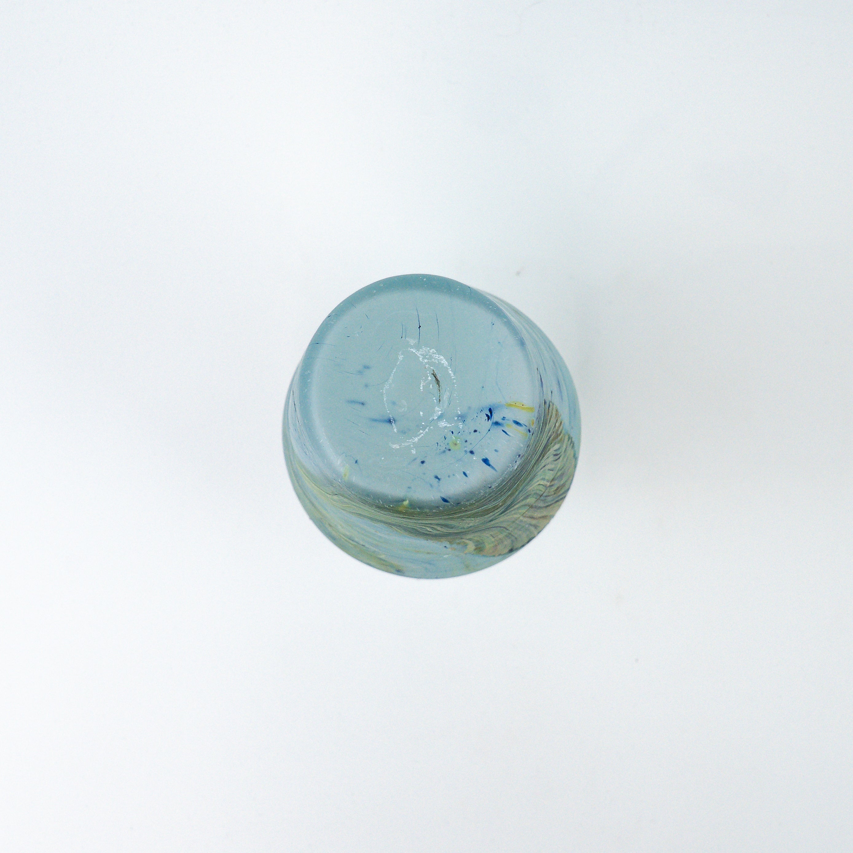 Hebron Karaffe / Vase Himmelblau – Recyceltes Glas & Handgeblasen