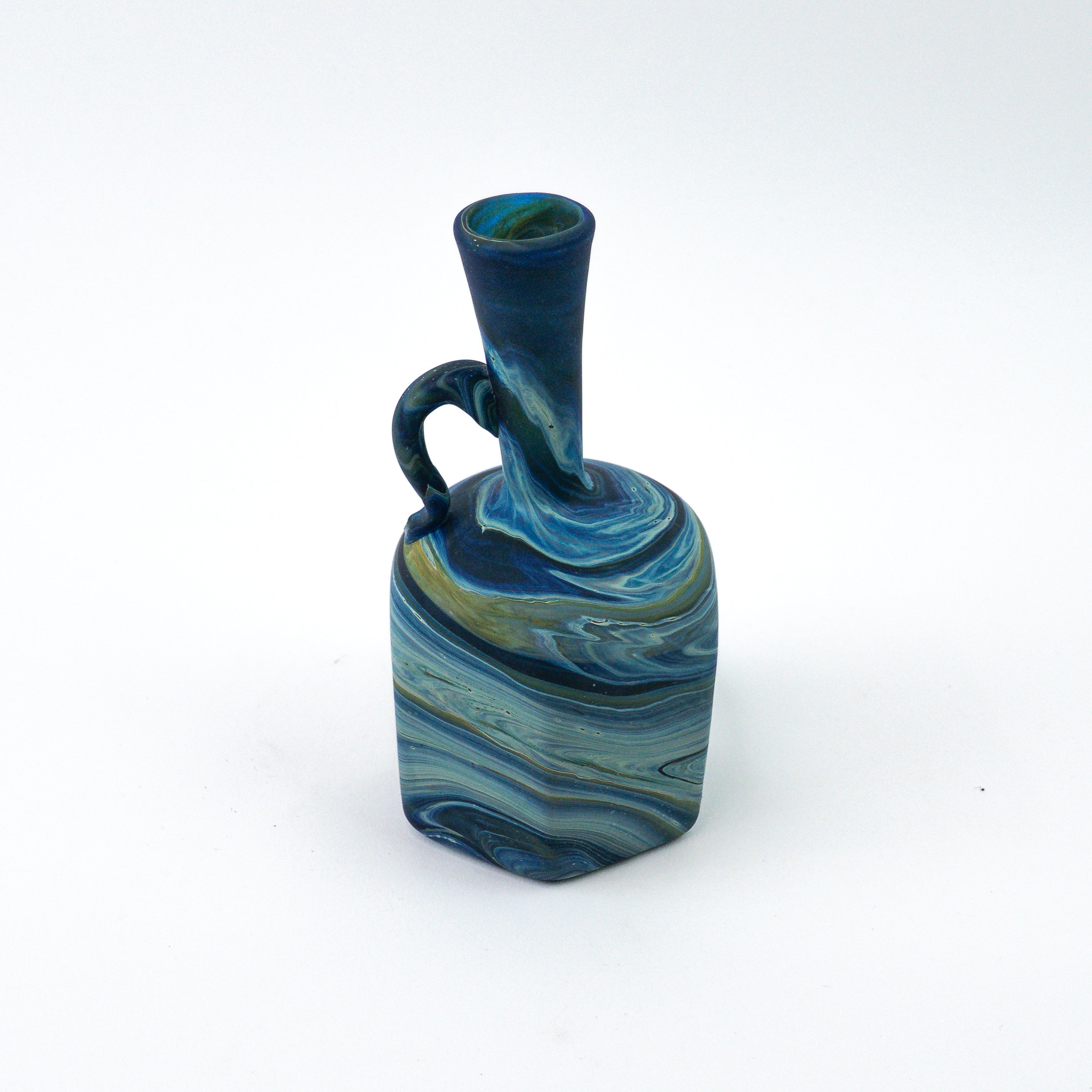 Hebron Mini- Karaffe / Vase Blau – Recyceltes Glas & Handgeblasen