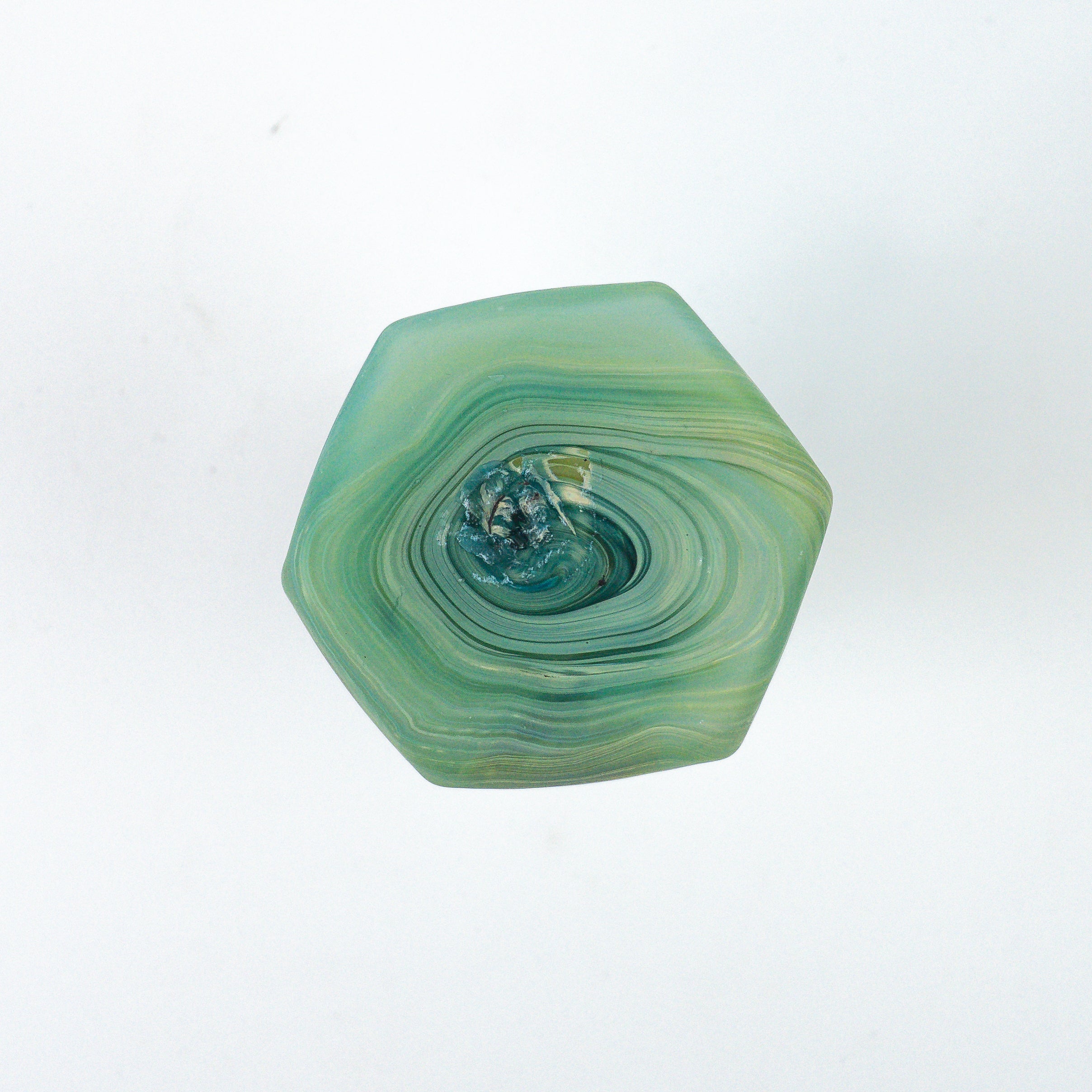 Hebron Mini- Karaffe / Vase Limetten Grün – Recyceltes Glas & Handgeblasen