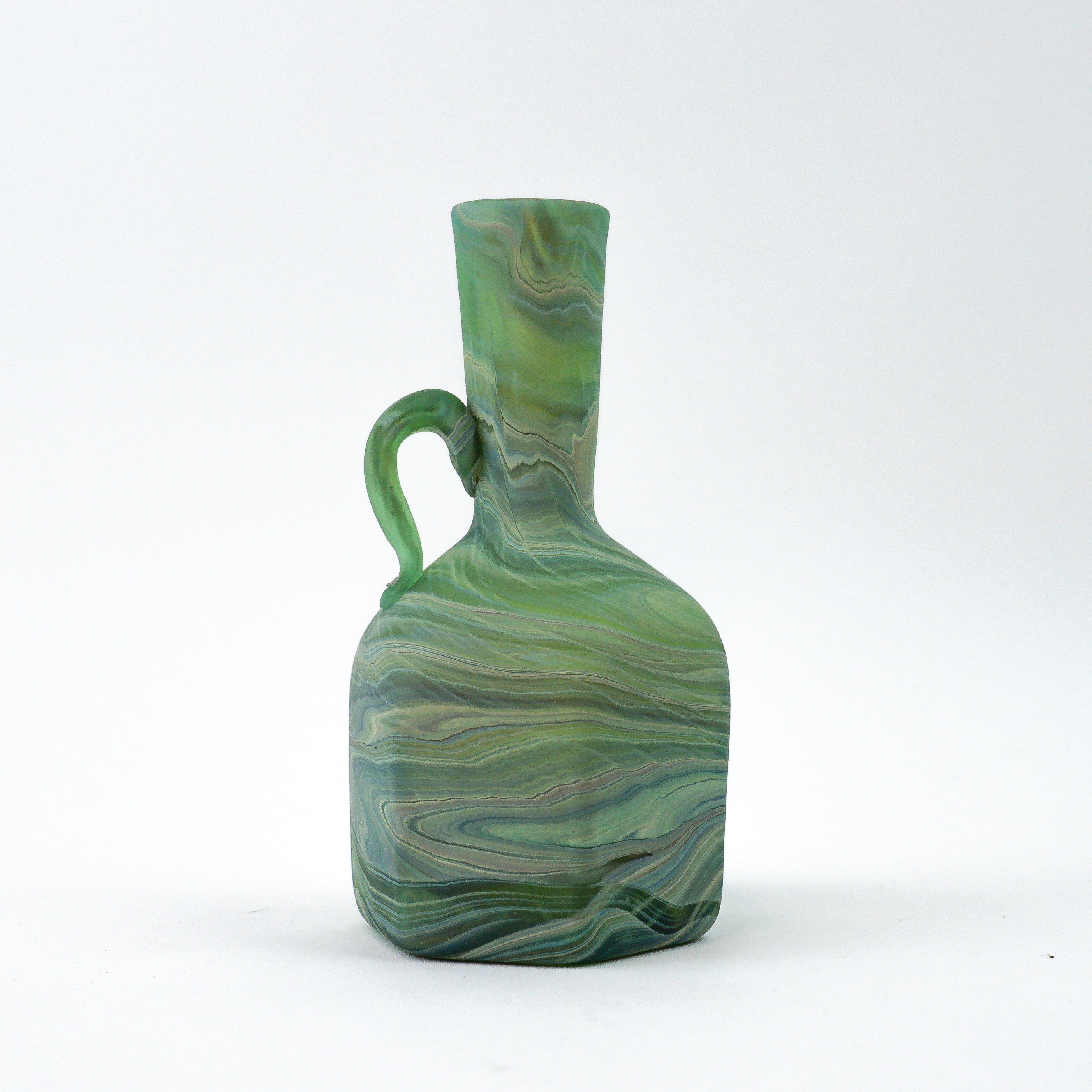 Hebron Mini- Karaffe / Vase Grün – Recyceltes Glas & Handgeblasen