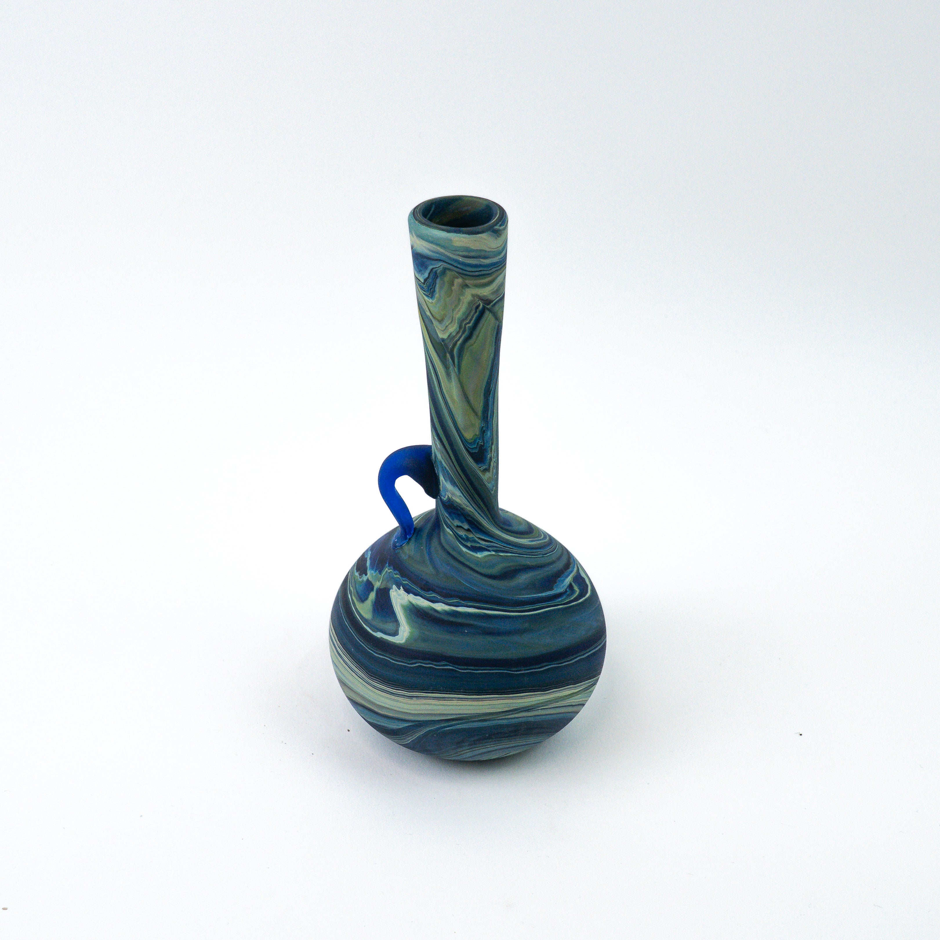 Hebron Mini- Karaffe / Vase Blau – Recyceltes Glas & Handgeblasen