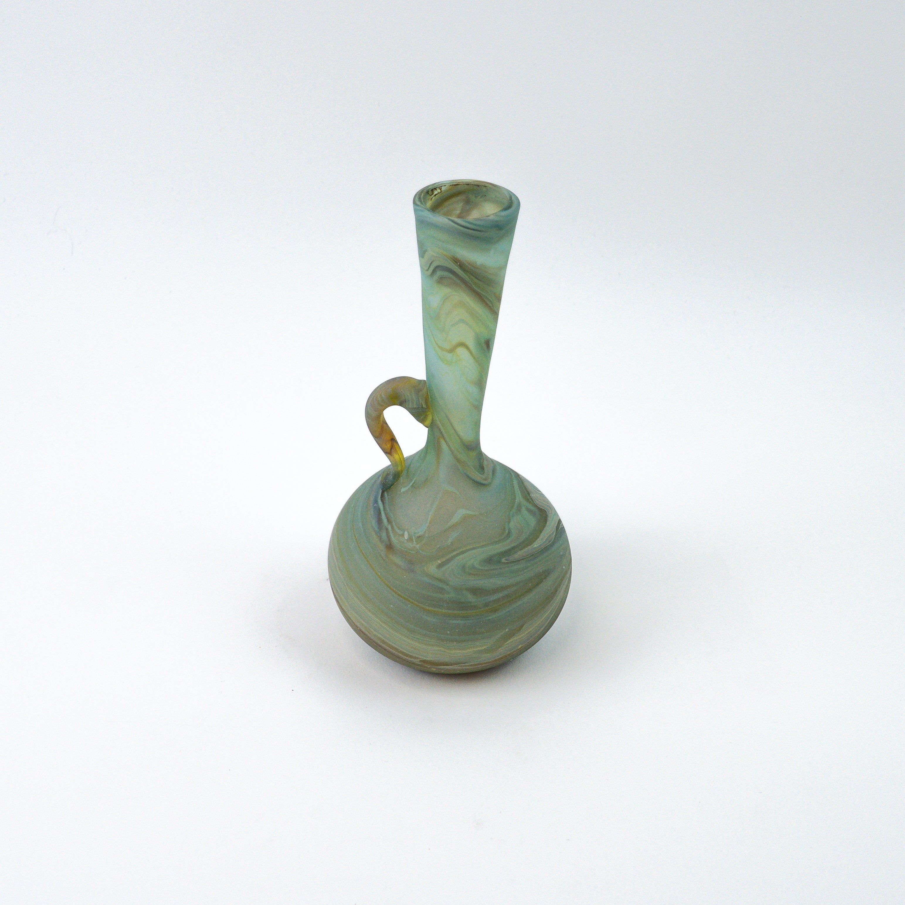 Hebron Mini- Karaffe / Vase Himmelblau – Recyceltes Glas & Handgeblasen