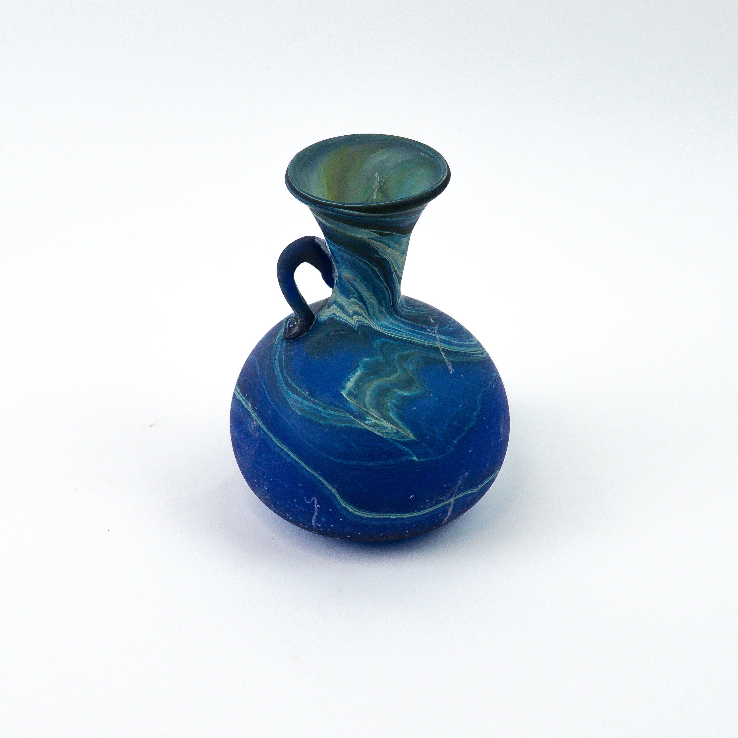 Hebron Mini- Karaffe / Vase Blau – Recyceltes Glas & Handgeblasen