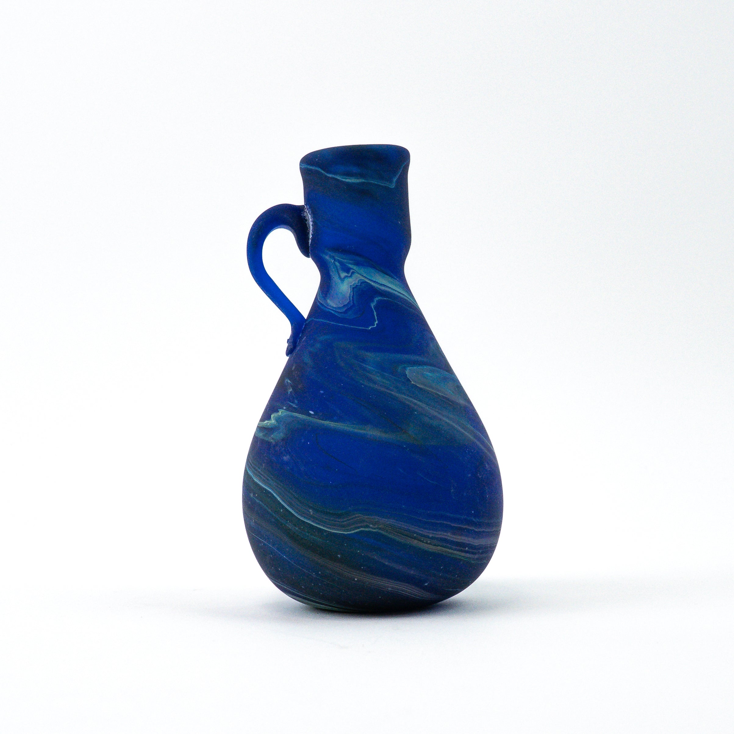 Hebron Mini- Karaffe / Vase Blau – Recyceltes Glas & Handgeblasen