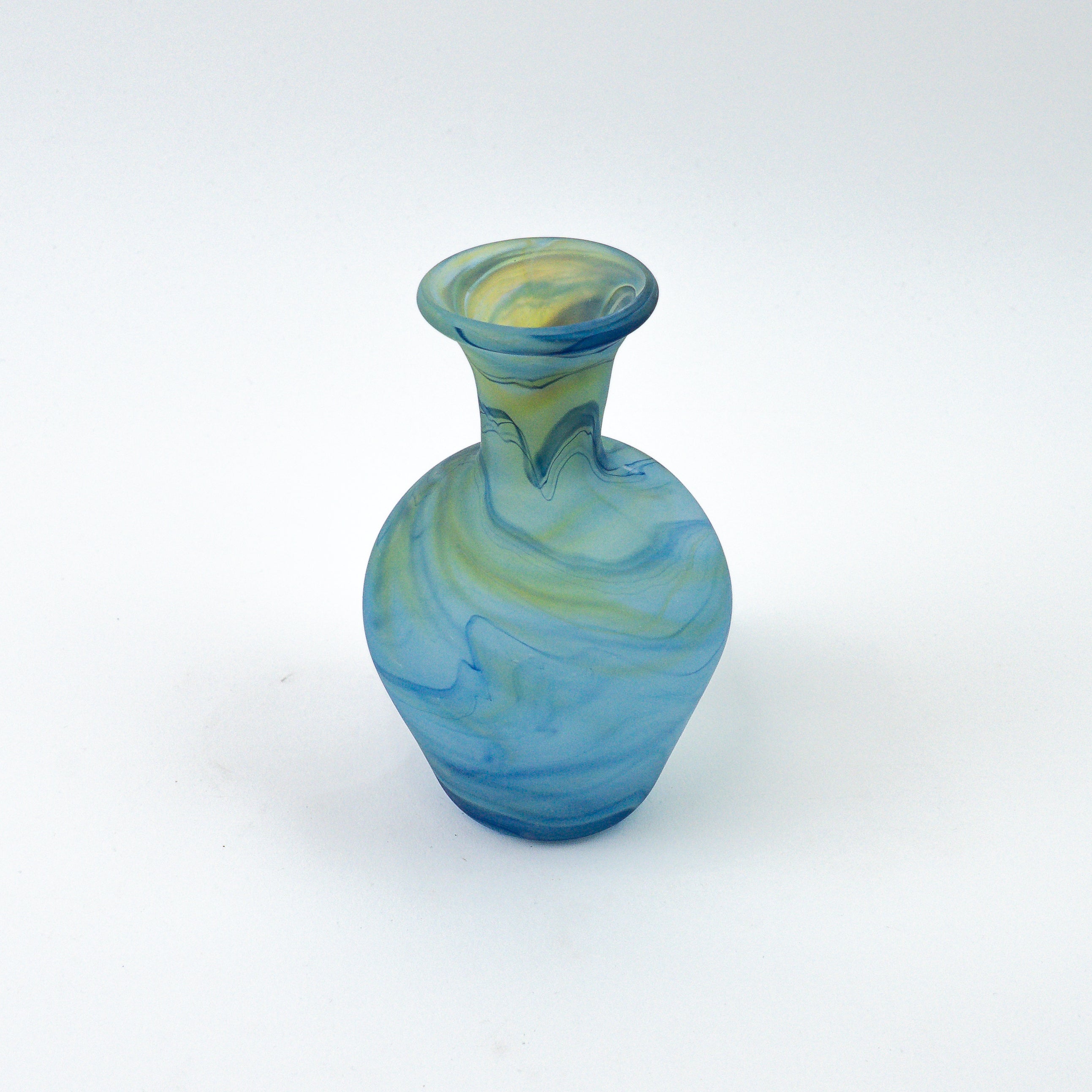 Hebron Mini Vase Himmelblau – Recyceltes Glas & Handgeblasen