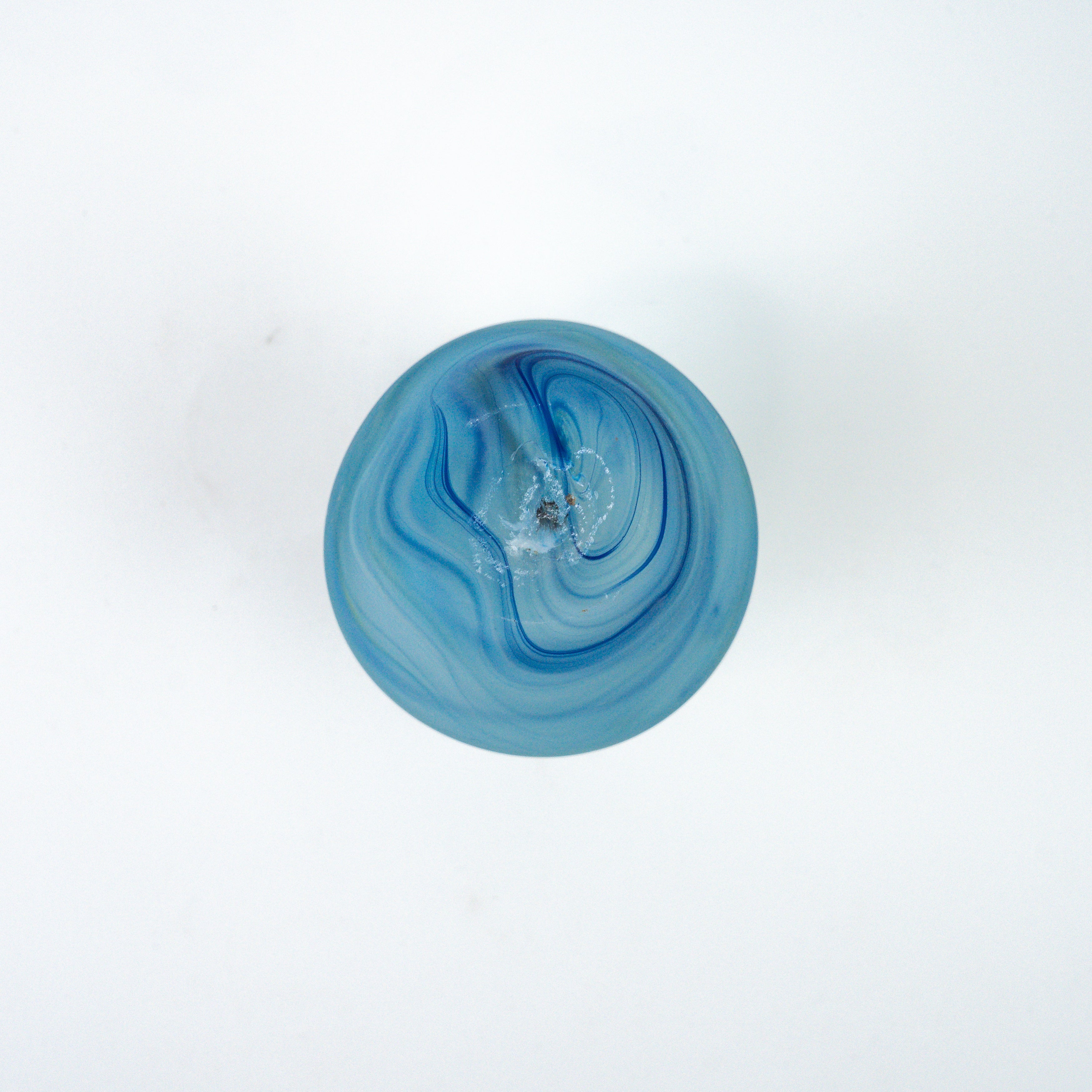 Hebron Mini Vase Himmelblau – Recyceltes Glas & Handgeblasen